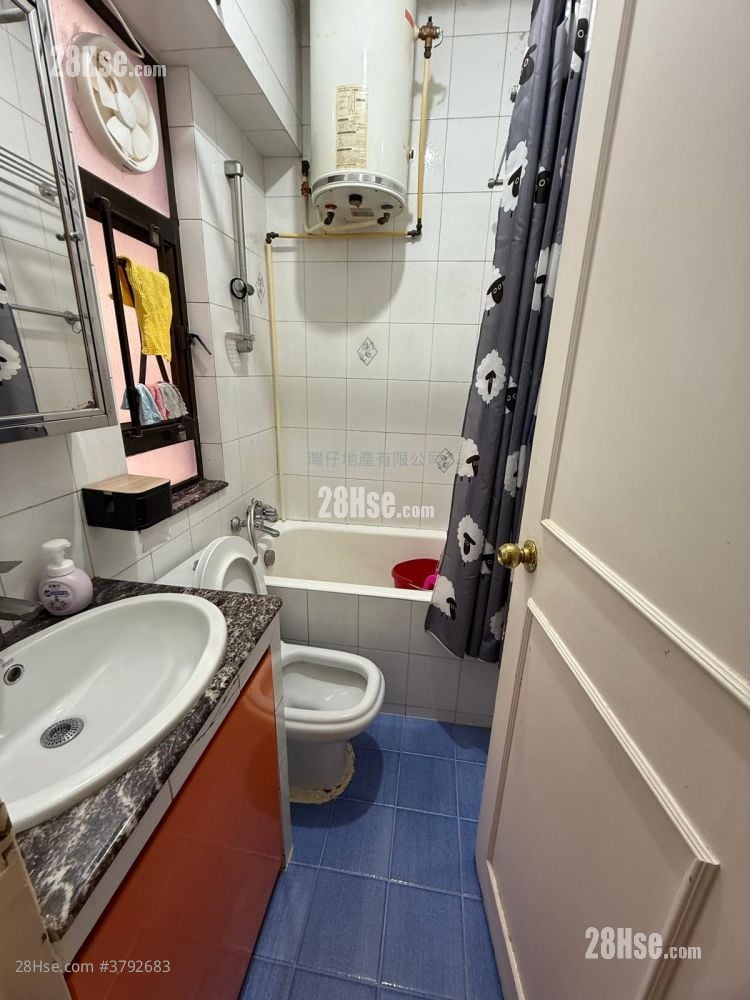 金乐大厦 售盘 2 房 , 1 浴室 360 平方尺