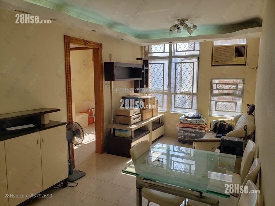 Tin Fu Court Sell 3 Bedrooms 650 ft²