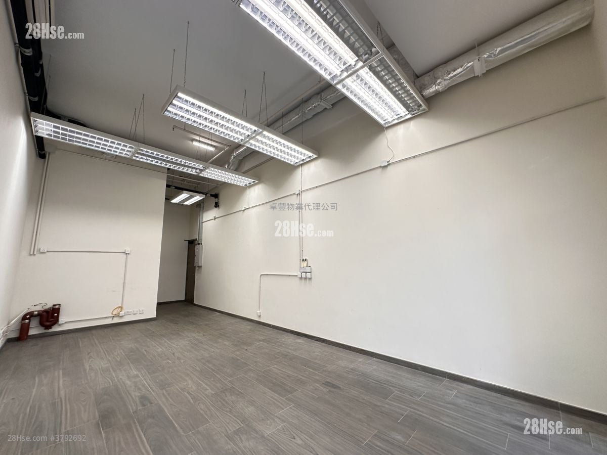 W668 租盘 1 房 , 1 厕所 616 平方尺