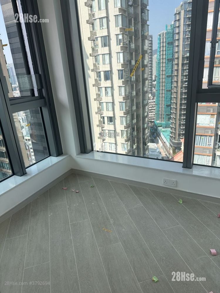 晓柏峰 租盘 2 房 , 1 浴室 365 平方尺