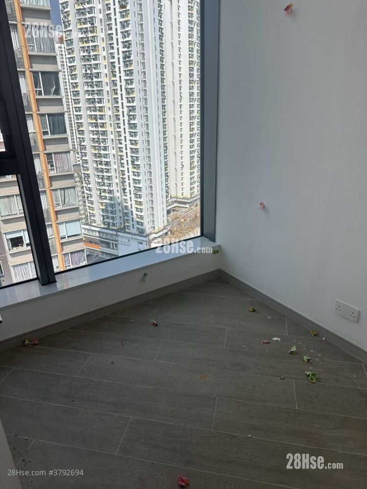 晓柏峰 租盘 2 房 , 1 浴室 365 平方尺