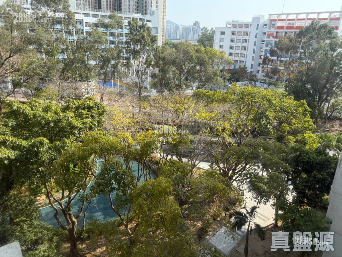 嘉湖山庄 售盘 2 房 , 1 浴室 448 平方尺