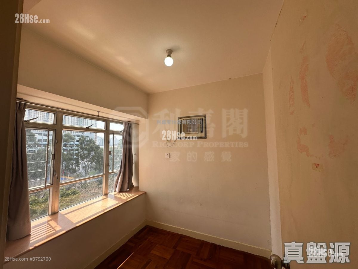 嘉湖山庄 售盘 2 房 , 1 浴室 448 平方尺