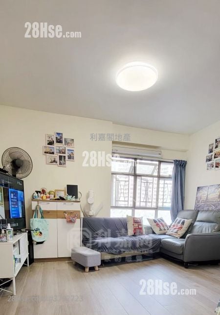 Tuen Mun Town Plaza Sell 2 Bedrooms 423 ft²
