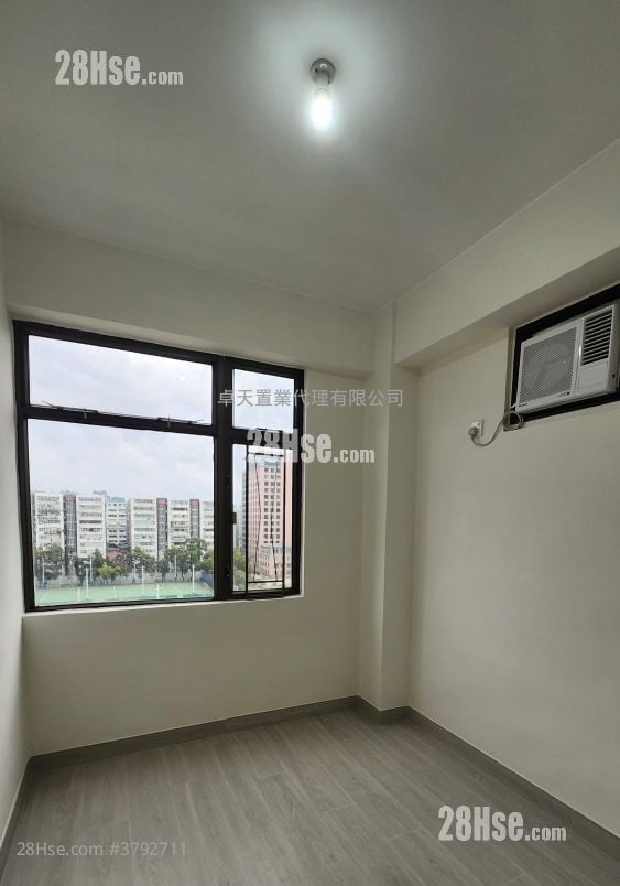 福至大厦 租盘 2 房 , 1 浴室 588 平方尺