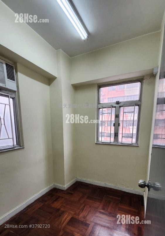 福安大厦 租盘 2 房 , 1 浴室 320 平方尺