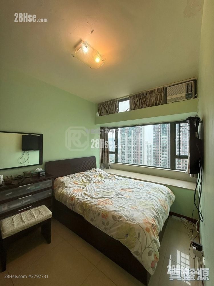 蔚蓝湾畔 售盘 3 房 , 2 浴室 653 平方尺