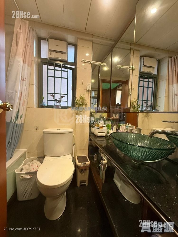 蔚蓝湾畔 售盘 3 房 , 2 浴室 653 平方尺