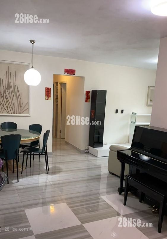 薄扶林花园 售盘 3 房 , 1 浴室 708 平方尺