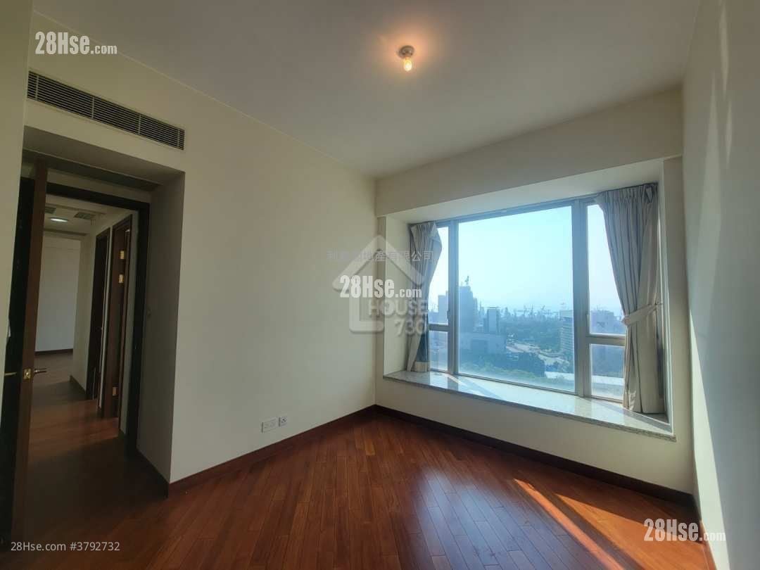 The Coronation Sell 3 Bedrooms , 2 Bathrooms 927 ft²