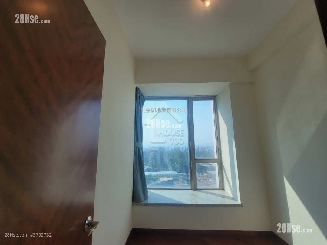 The Coronation Sell 3 Bedrooms , 2 Bathrooms 927 ft²