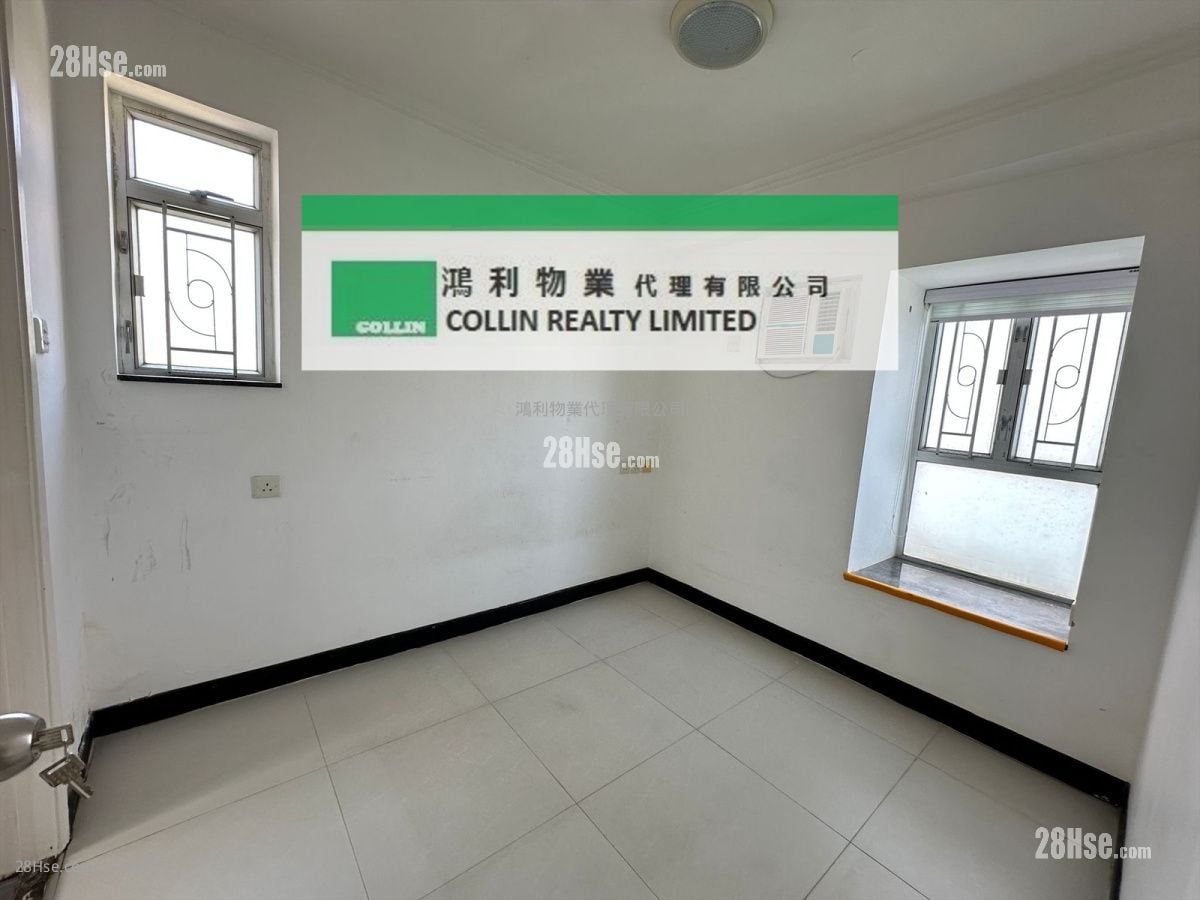 单幢楼房 租盘 3 房 , 2 浴室 535 平方尺