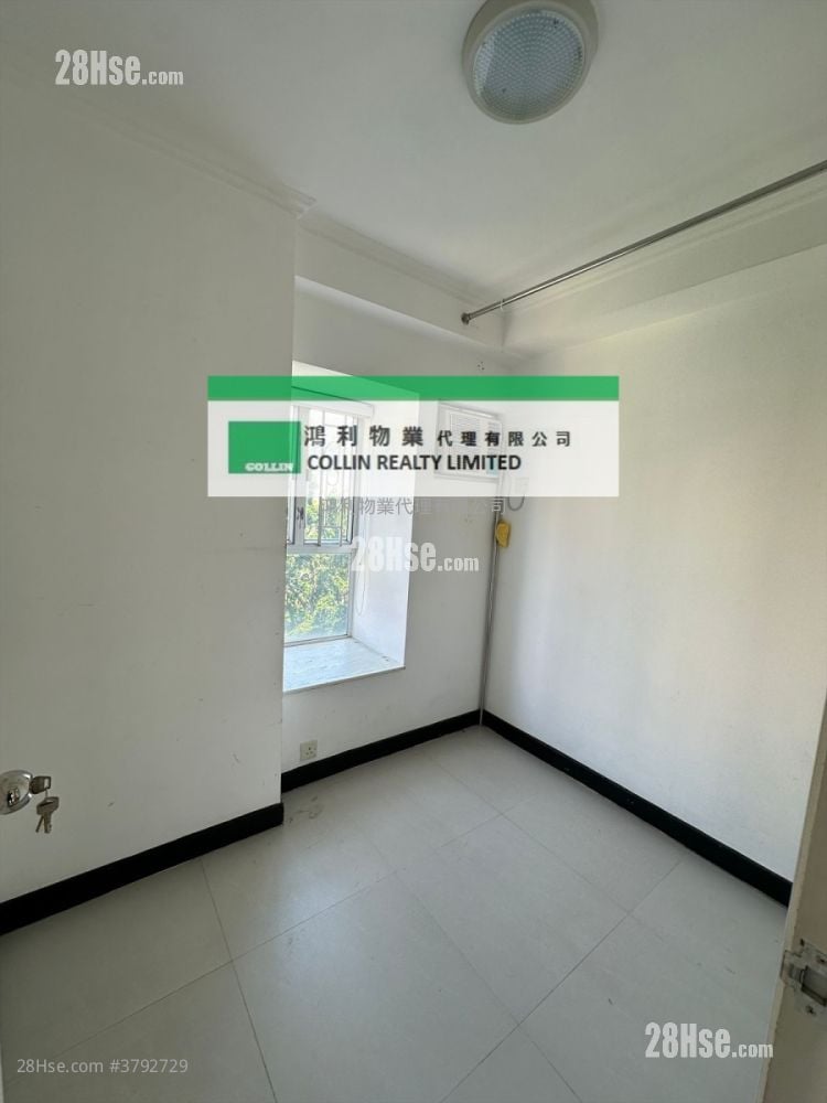 单幢楼房 租盘 3 房 , 2 浴室 535 平方尺