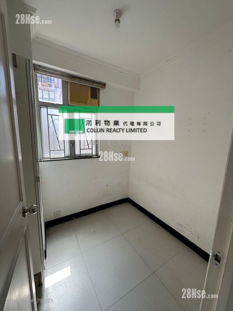 单幢楼房 租盘 3 房 , 2 浴室 535 平方尺