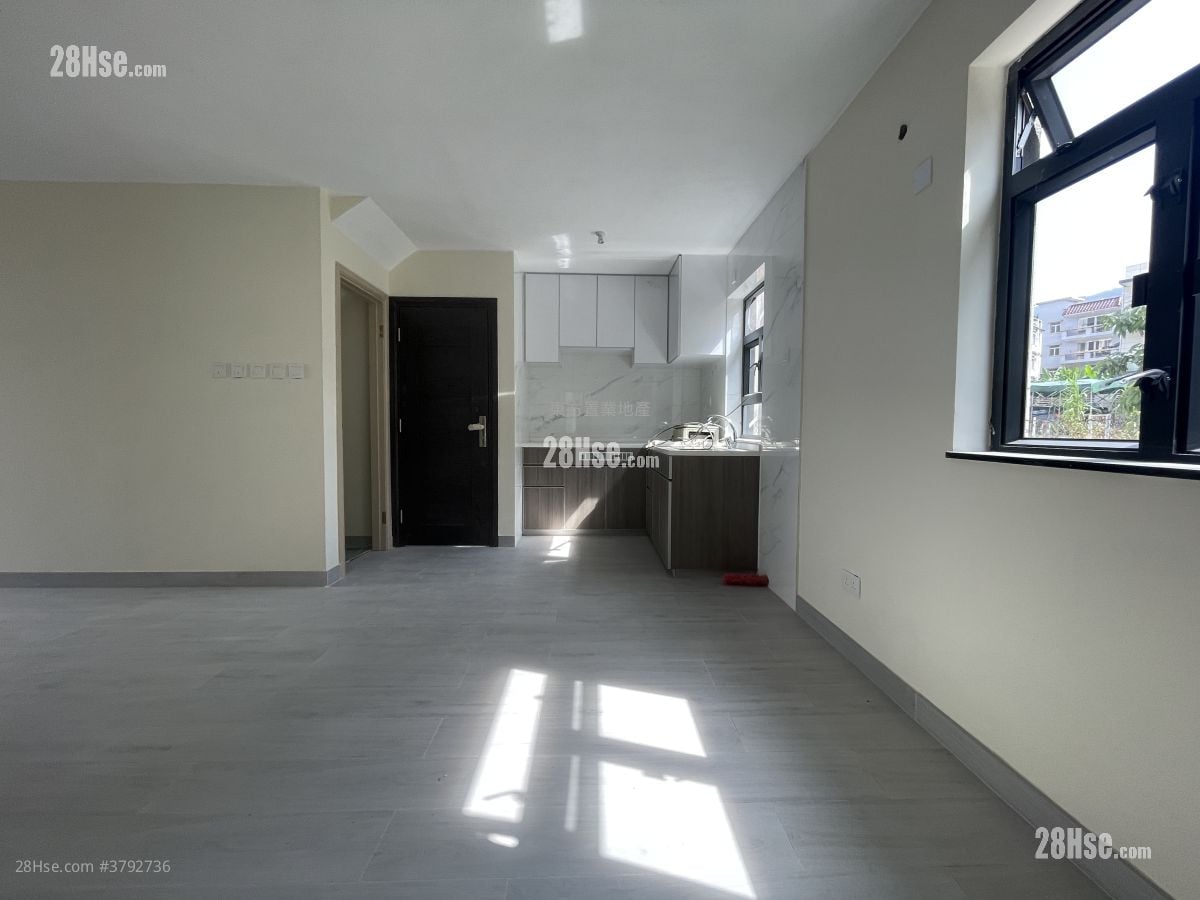 Village Sell 3 Bedrooms , 2 Bathrooms 700 ft²