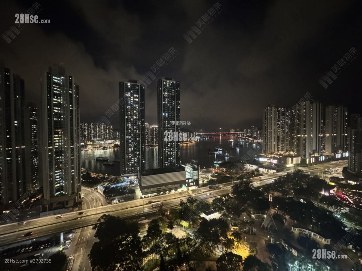 Aurora Rental 3 Bedrooms , 2 Bathrooms 644 ft²