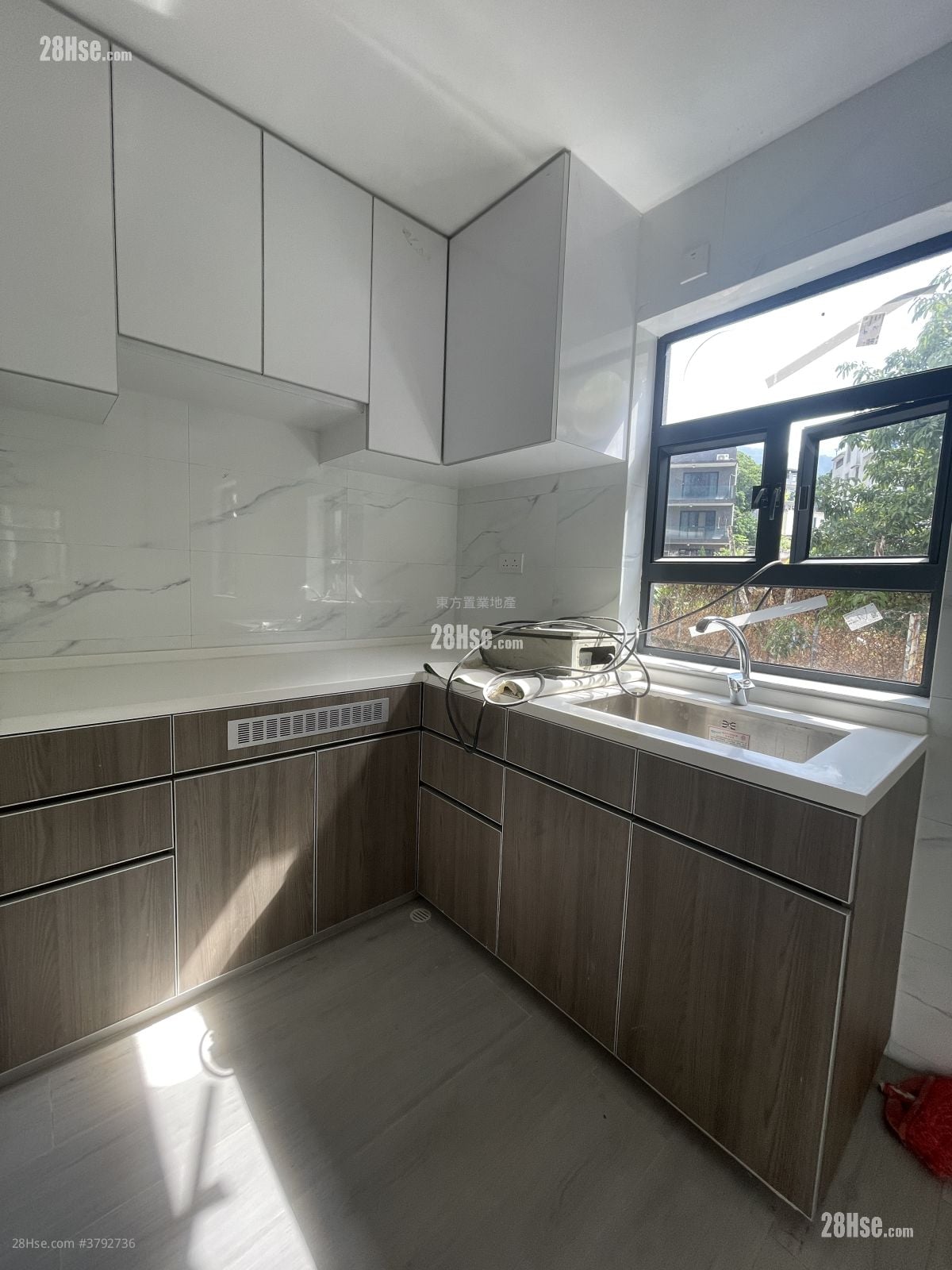 Village Sell 3 Bedrooms , 2 Bathrooms 700 ft²