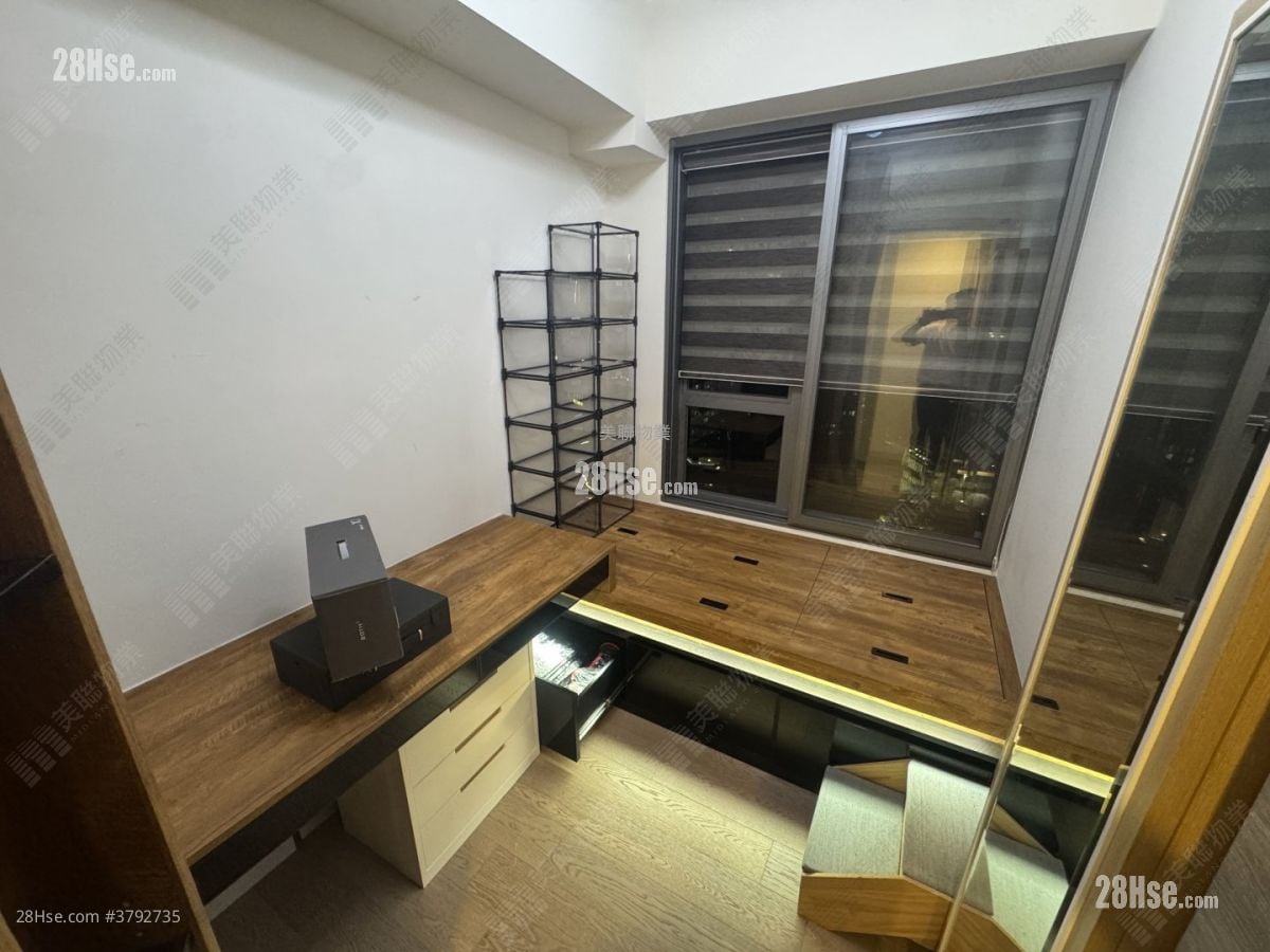 Aurora Rental 3 Bedrooms , 2 Bathrooms 644 ft²