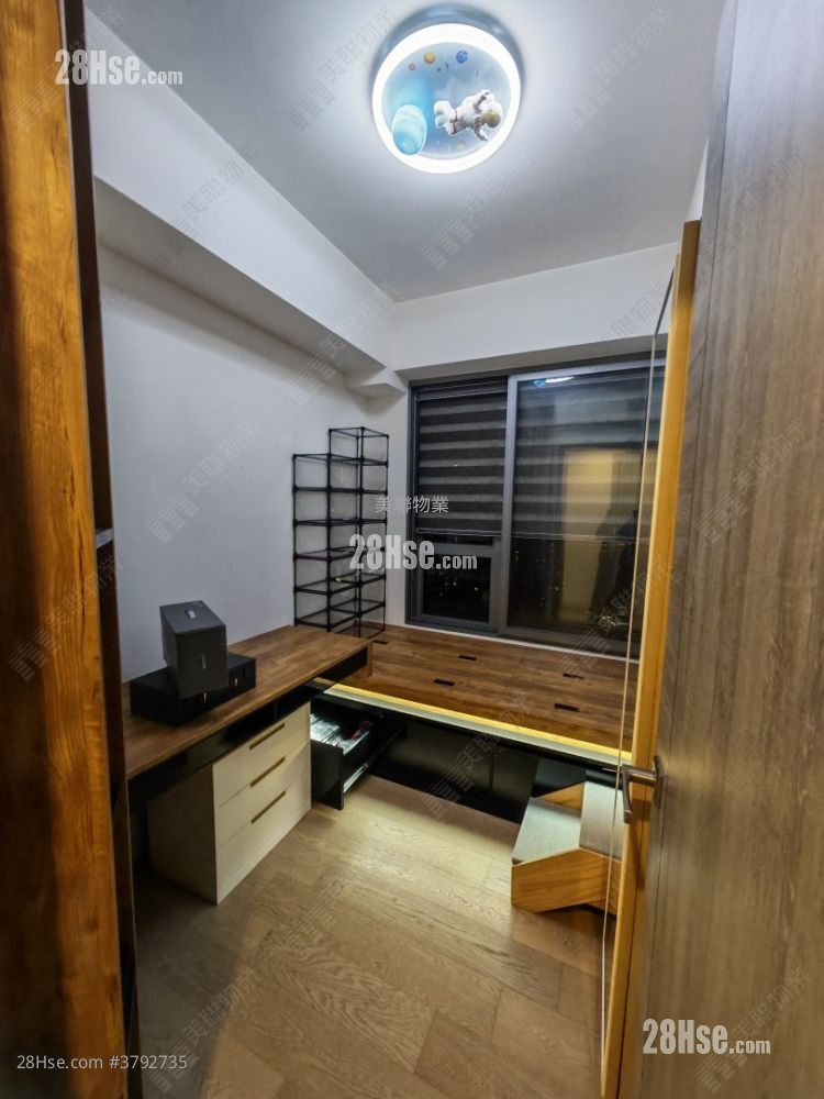 Aurora Rental 3 Bedrooms , 2 Bathrooms 644 ft²