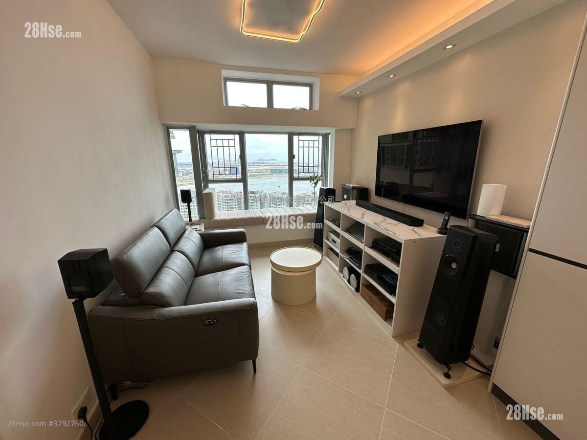 蓝天海岸 售盘 3 房 771 平方尺