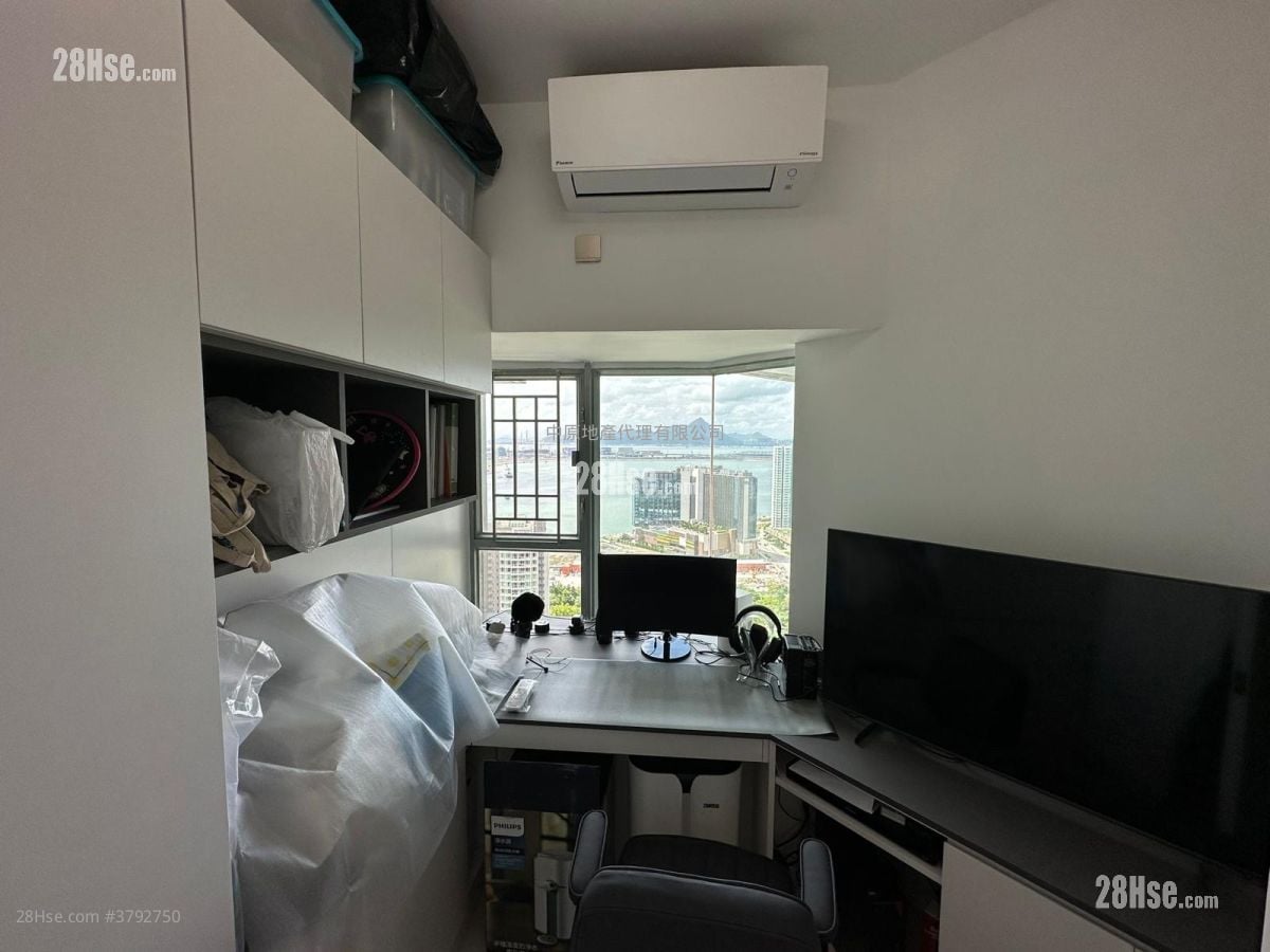 蓝天海岸 售盘 3 房 771 平方尺