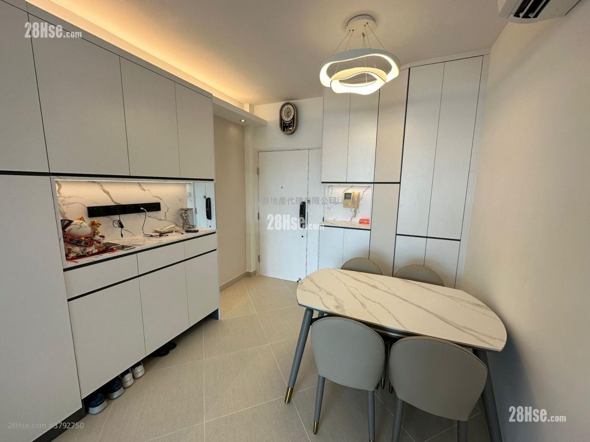 蓝天海岸 售盘 3 房 771 平方尺