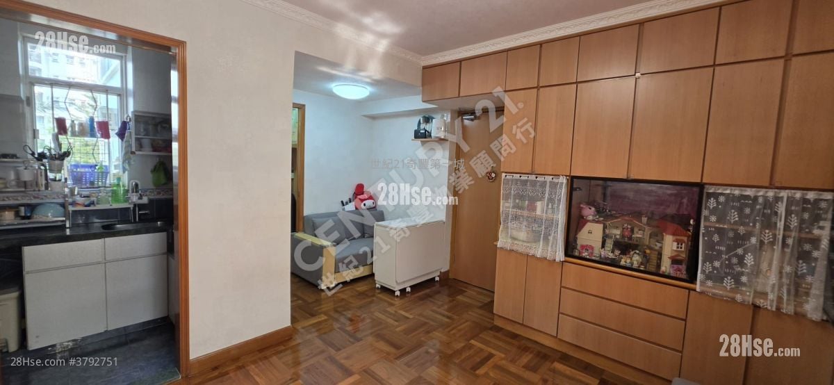 City One Shatin Sell 3 Bedrooms , 1 Bathroom 484 ft²