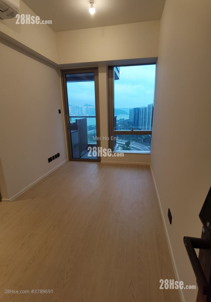 Finnie 租盘 2 房 , 1 浴室 361 平方尺