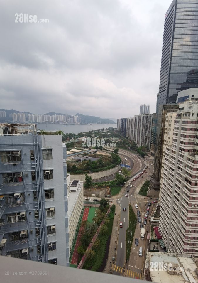 Finnie 租盘 2 房 , 1 浴室 361 平方尺