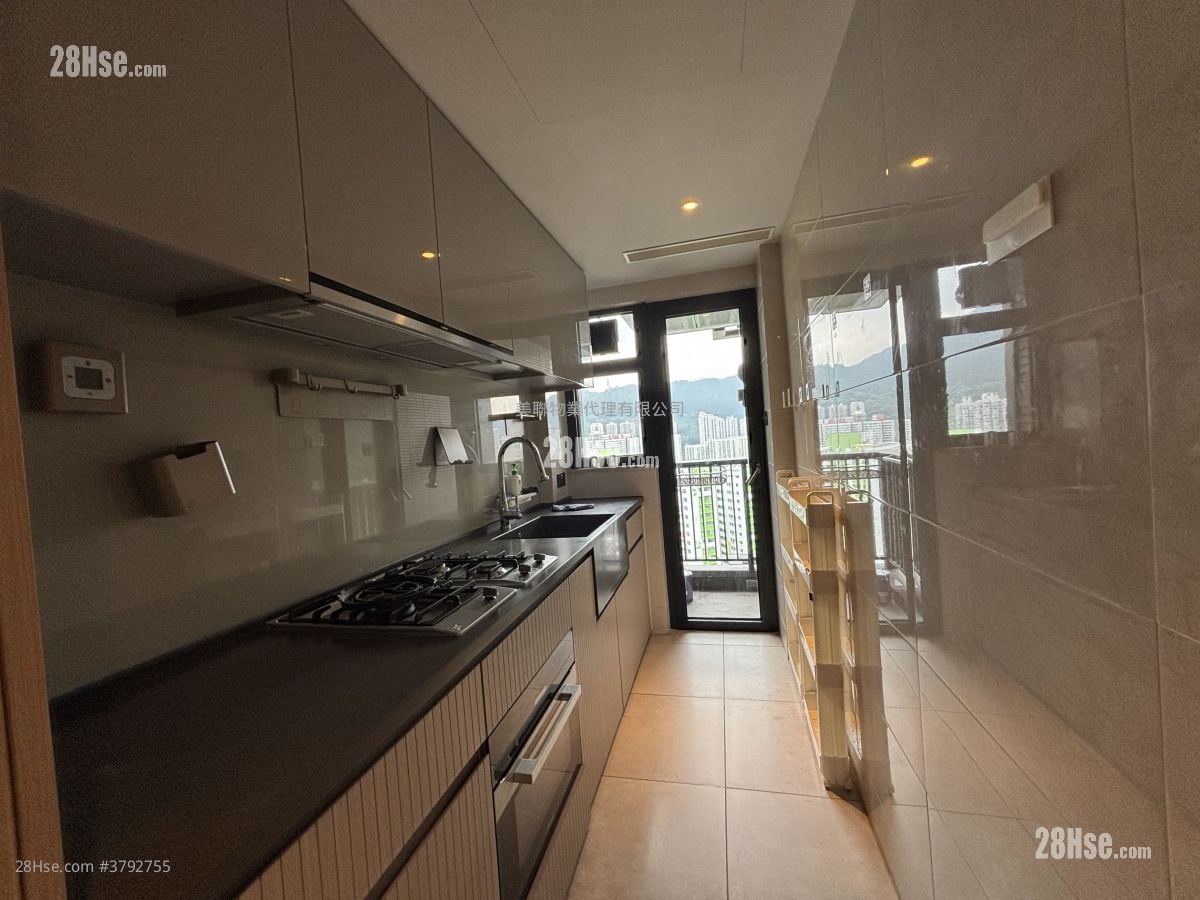 柏傲庄 租盘 3 房 , 2 浴室 723 平方尺