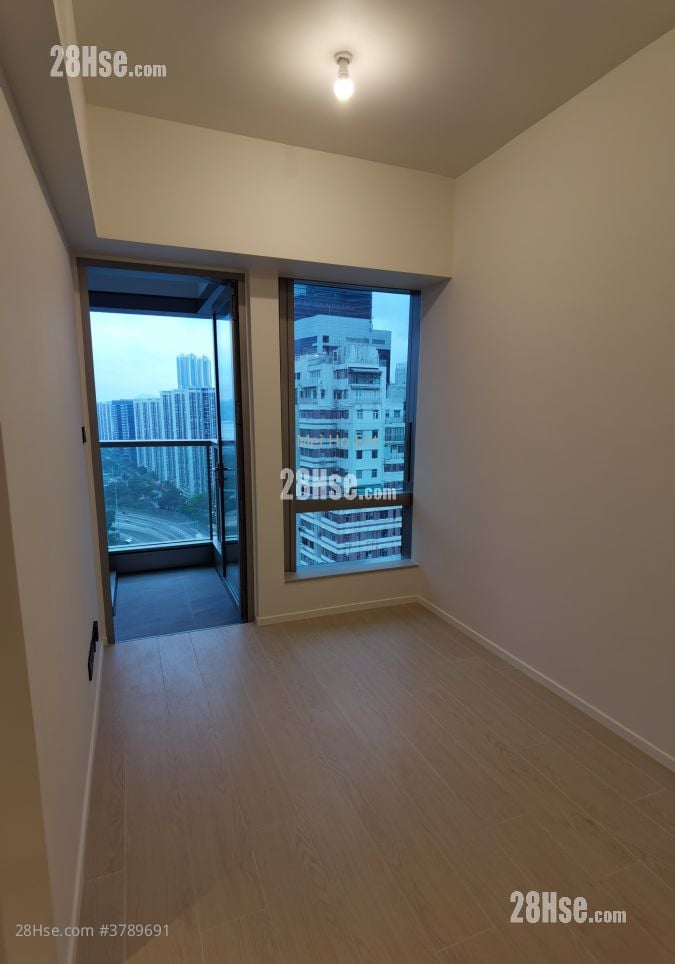 Finnie 租盘 2 房 , 1 浴室 361 平方尺