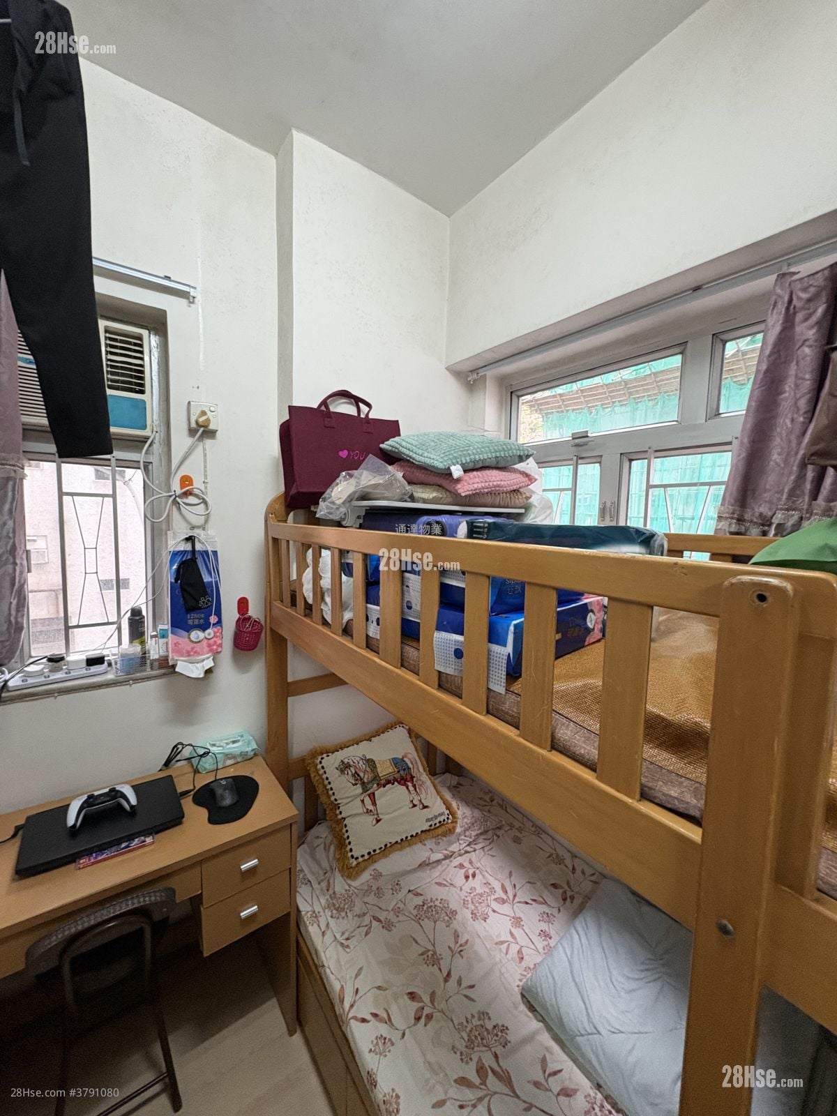 中亚大楼 售盘 2 房 , 1 浴室 406 平方尺