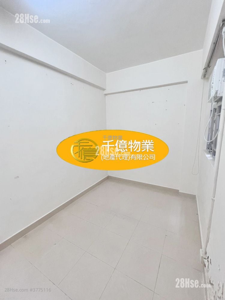 德丰大厦 售盘 4 房 573 平方尺