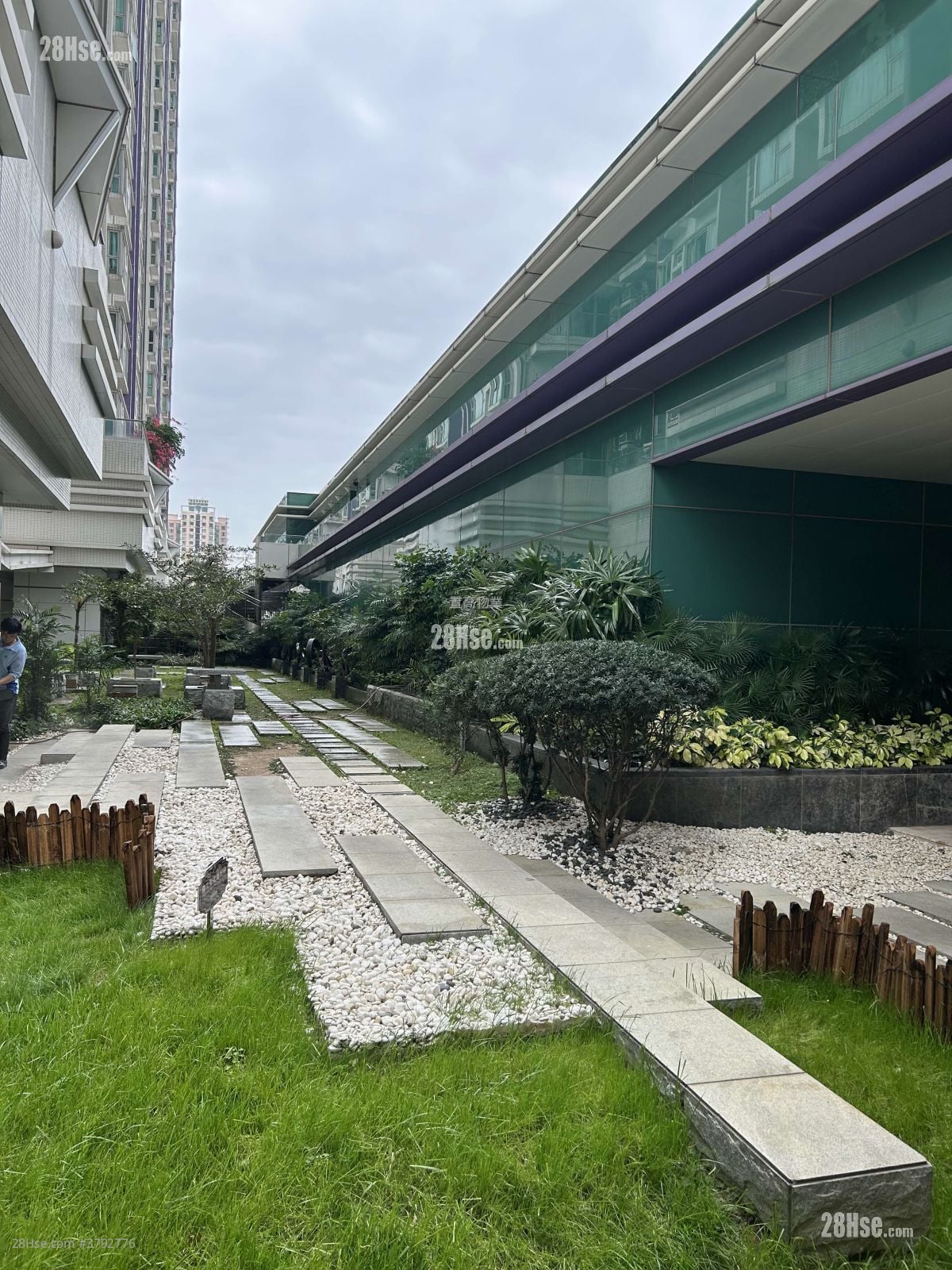 Grand Waterfront Sell 3 Bedrooms , 2 Bathrooms 616 ft²