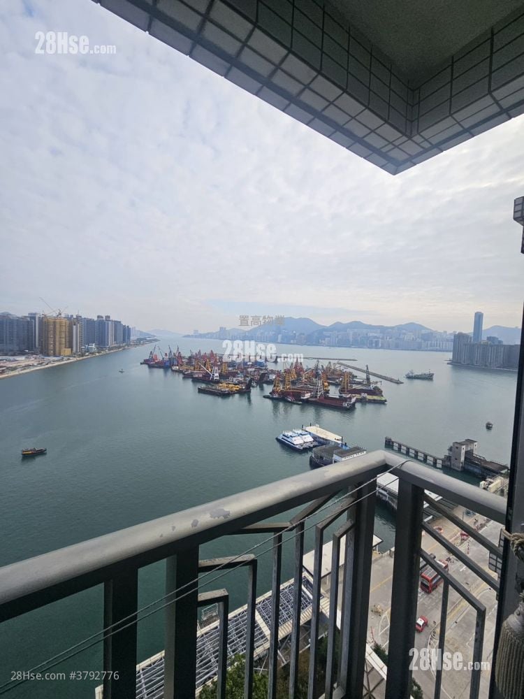 Grand Waterfront Sell 3 Bedrooms , 2 Bathrooms 616 ft²