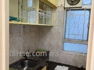 富佑大厦 租盘 239 平方尺