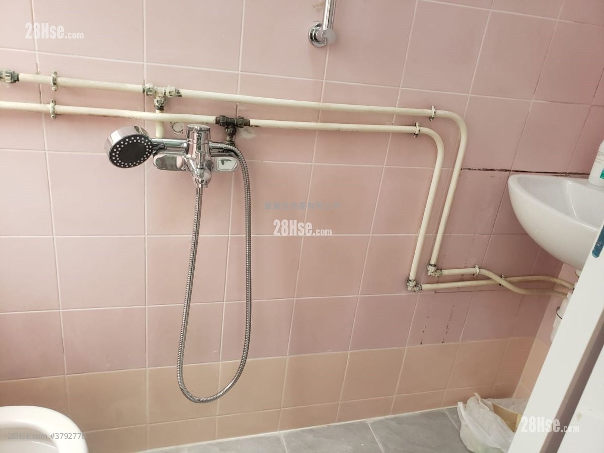 Chinese Mansion Rental 2 Bedrooms , 1 Bathroom 418 ft²