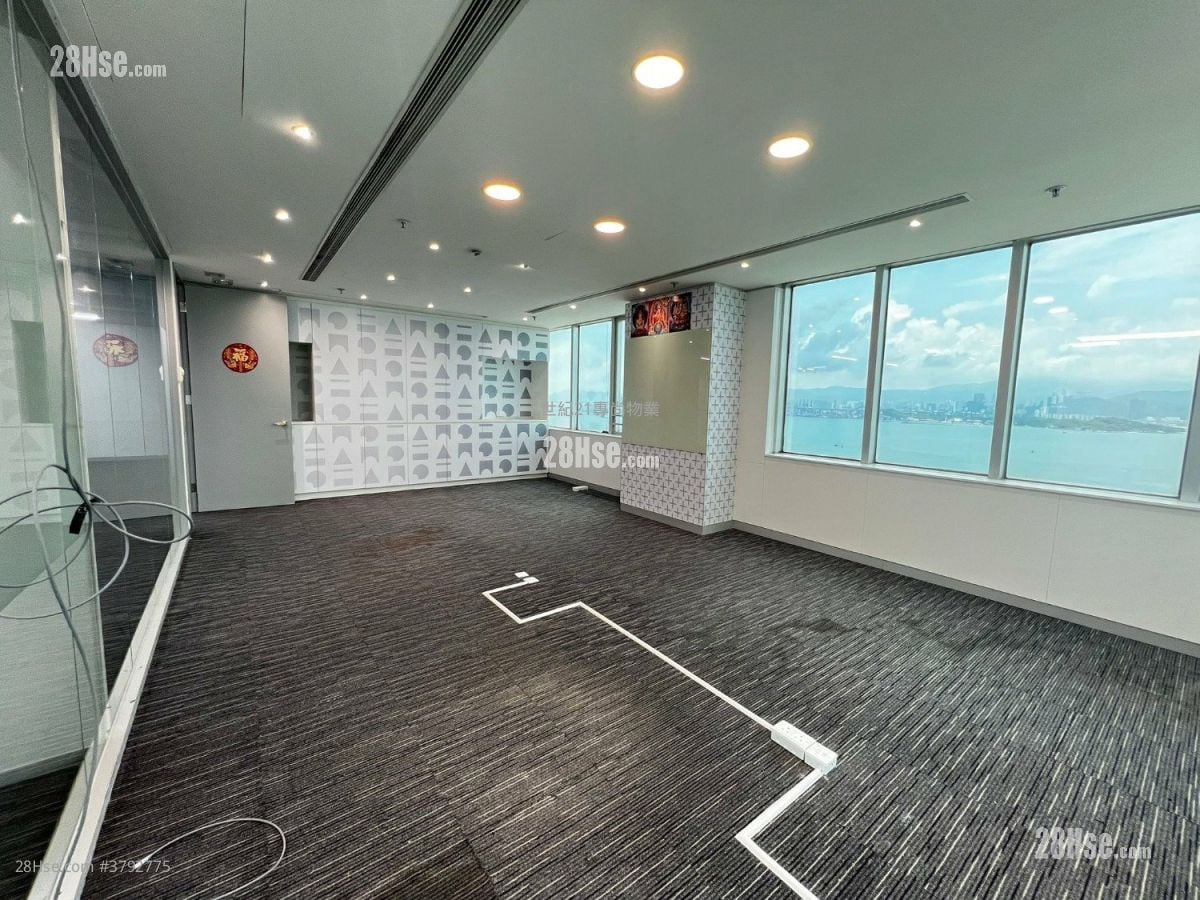 118 Connaught Rd. W. Rental