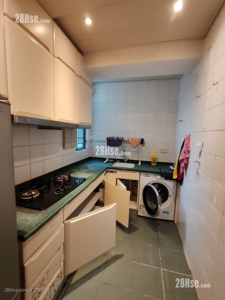 Tung Chung Crescent Rental 2 Bedrooms , 1 Bathroom 527 ft²