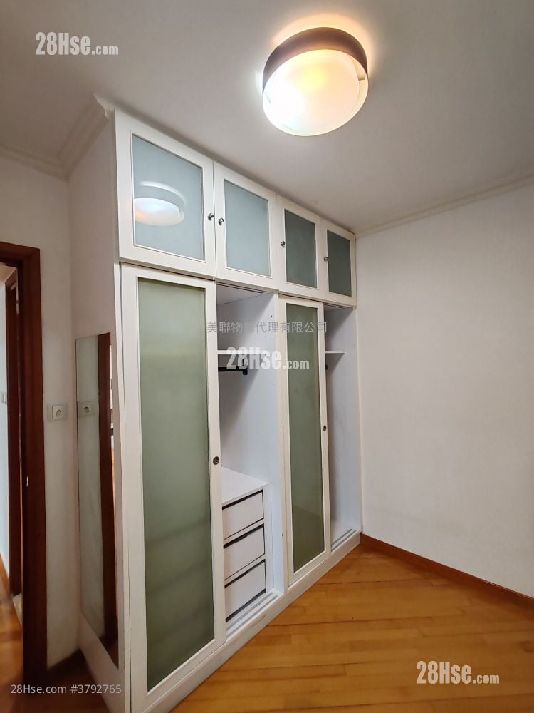 Tung Chung Crescent Rental 2 Bedrooms , 1 Bathroom 527 ft²