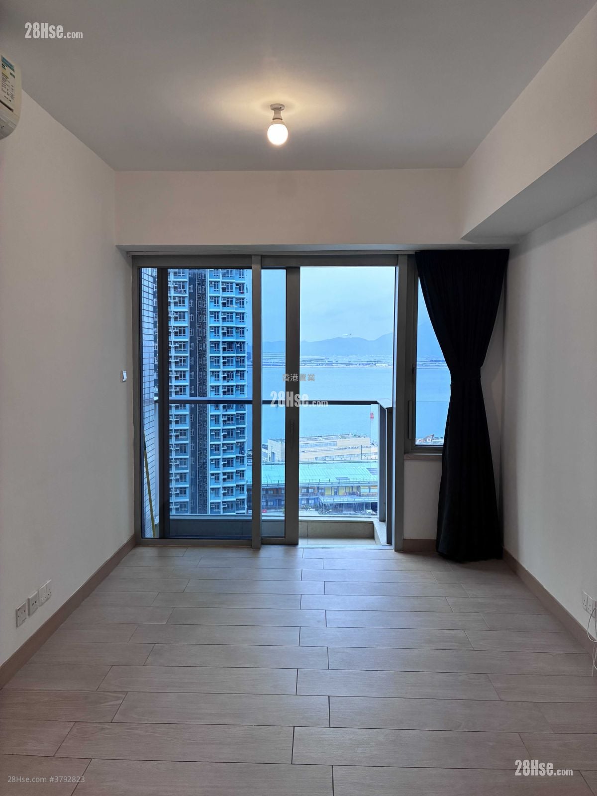 Century Link Sell 2 Bathrooms 599 ft²