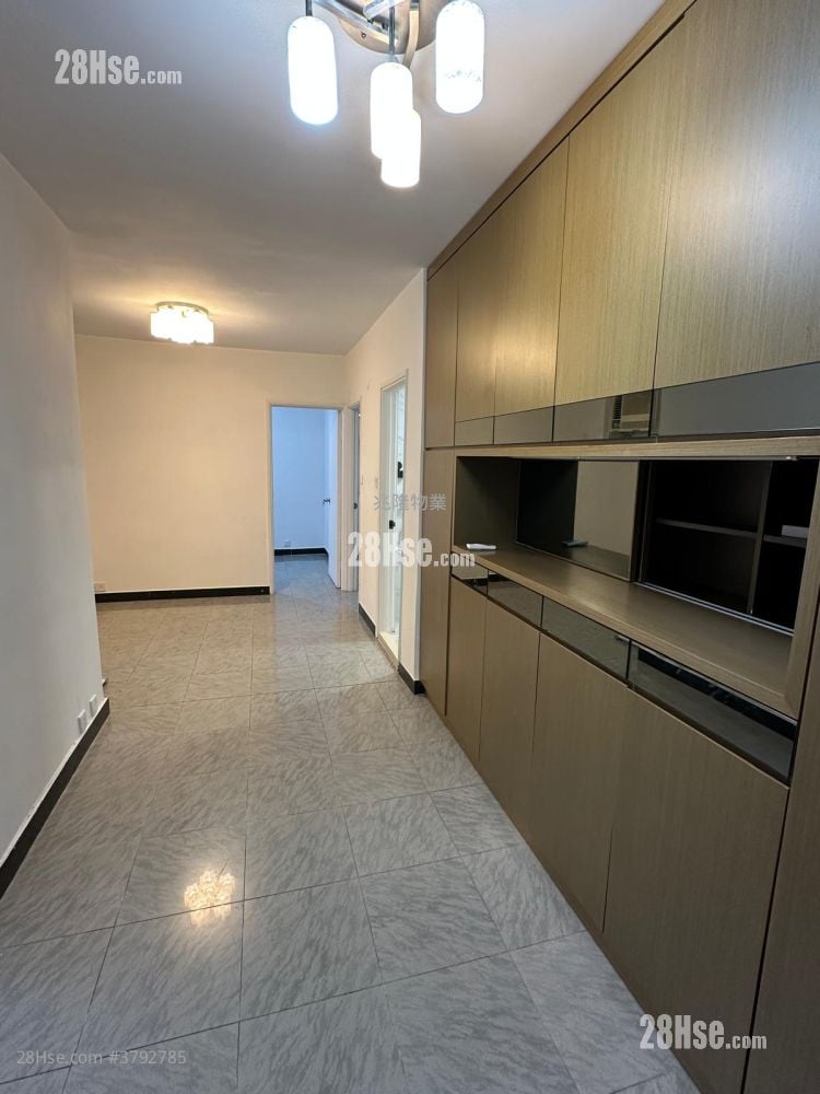 健威花园 租盘 2 房 , 1 浴室 446 平方尺