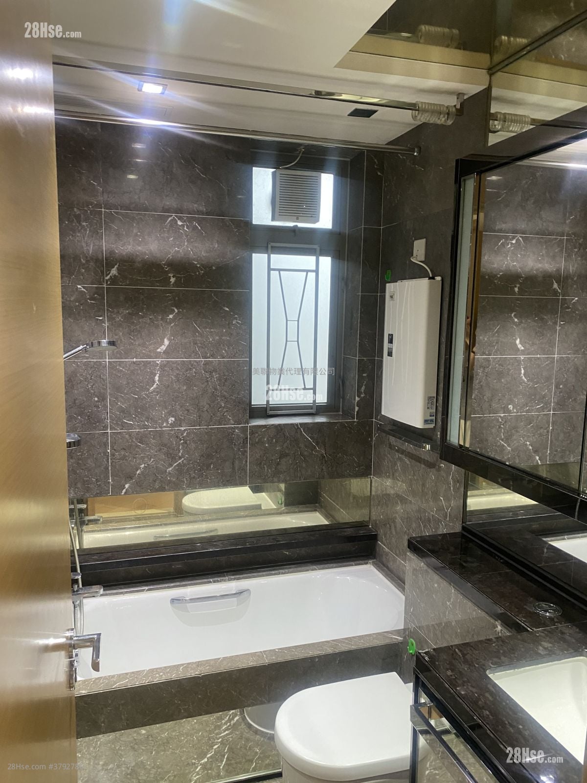 天晋 租盘 3 房 , 2 浴室 862 平方尺