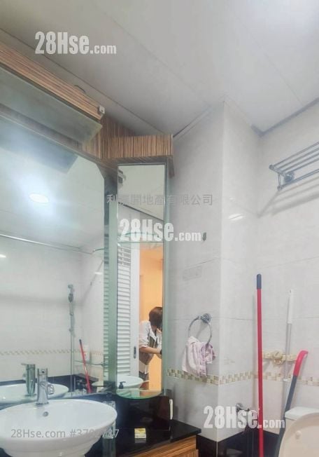 Rambler Crest Rental 2 Bedrooms , 1 Bathroom 488 ft²