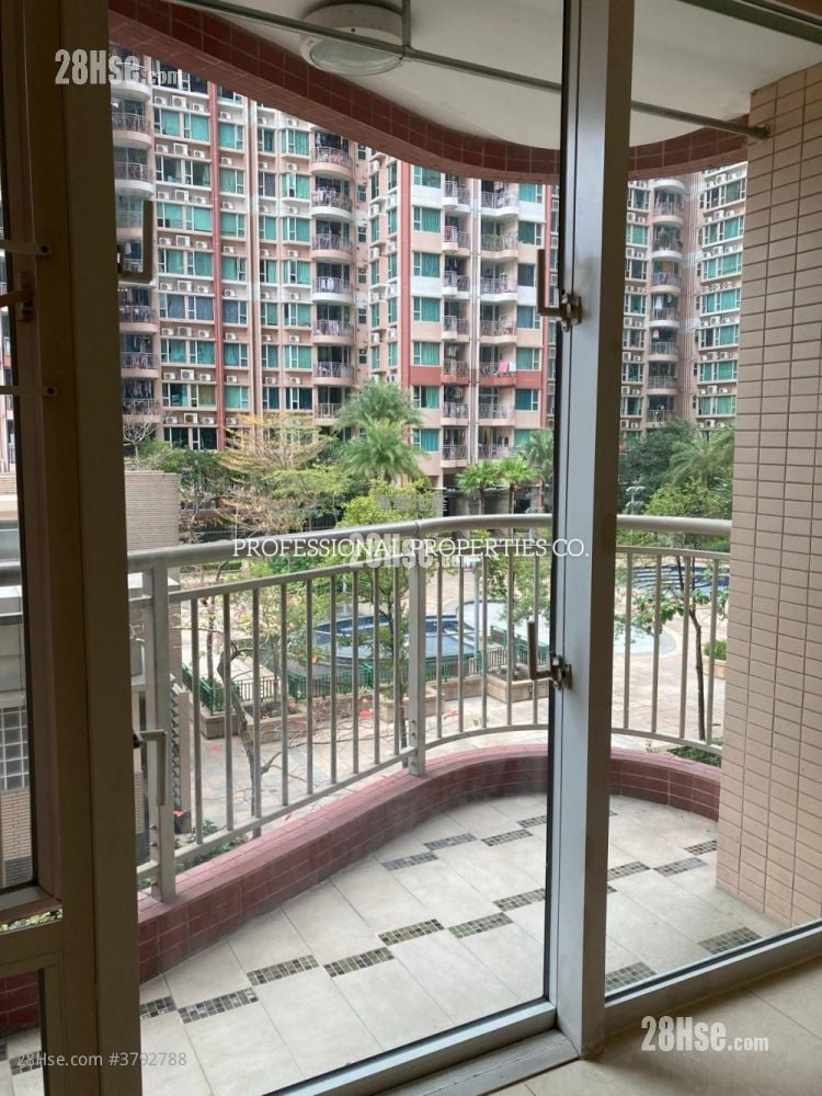 Central Park Towers Sell 2 Bedrooms , 1 Bathroom 493 ft²