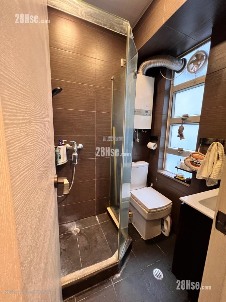 Wai Sun Building Sell 1 Bedroom , 1 Bathroom 256 ft²