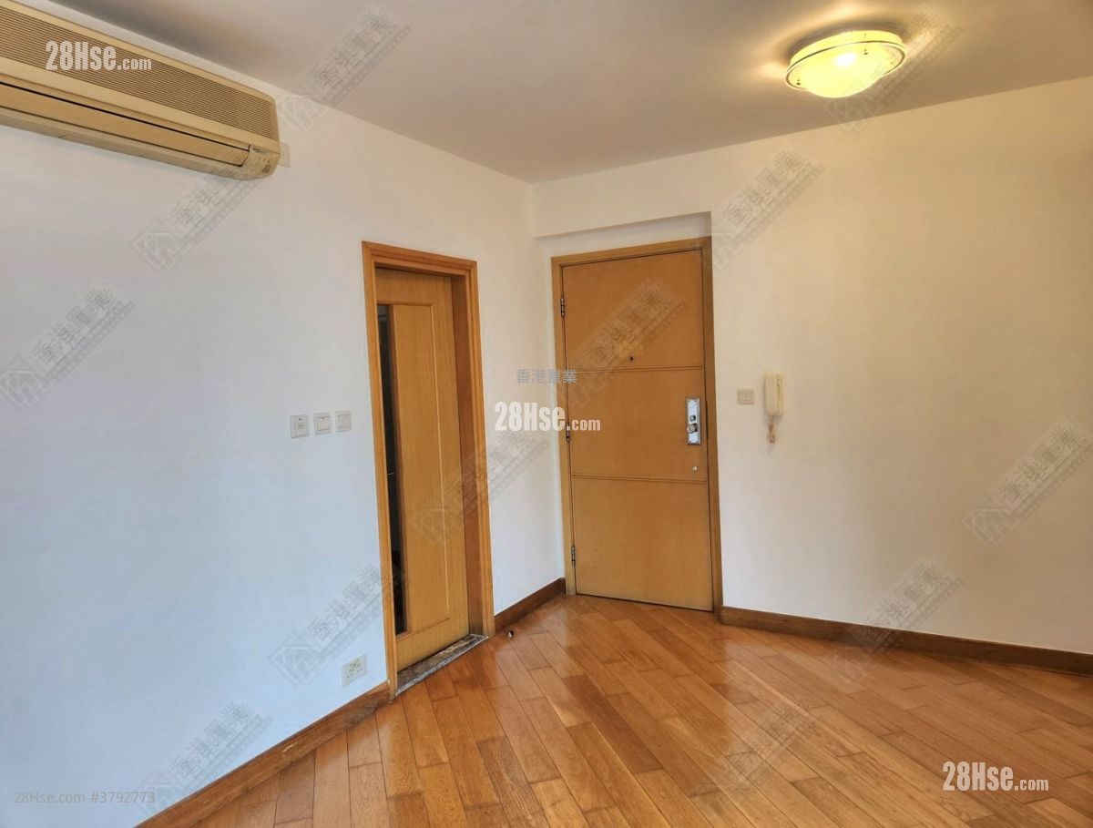 Harbour Green Sell 2 Bedrooms , 1 Bathroom 474 ft²