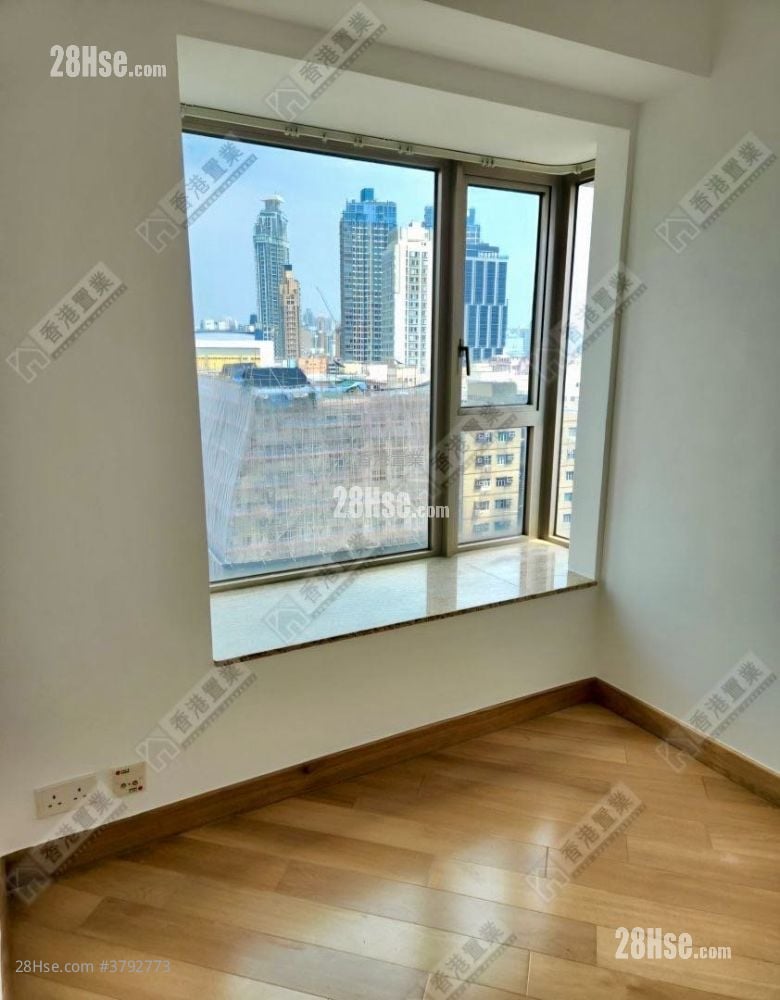 Harbour Green Sell 2 Bedrooms , 1 Bathroom 474 ft²