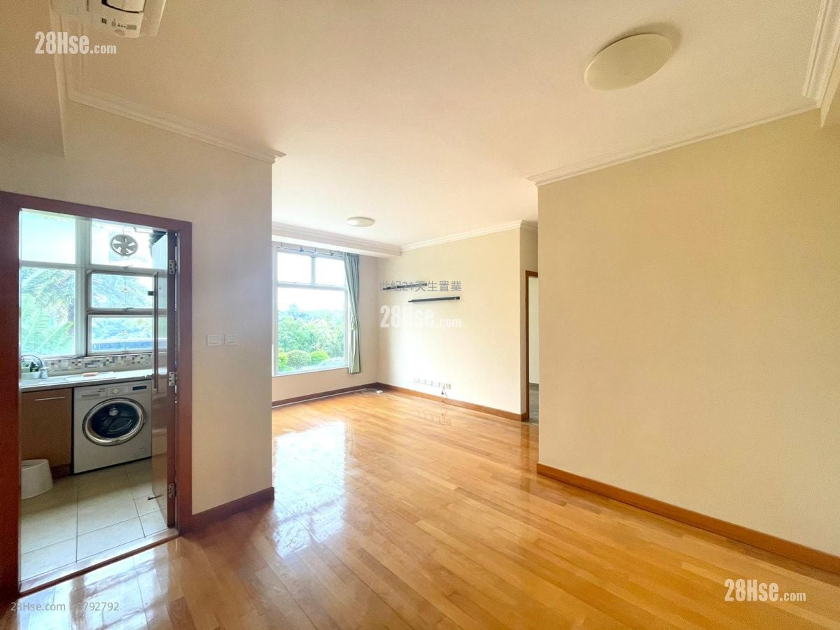 The Hillgrove Rental 3 Bedrooms , 2 Bathrooms 874 ft²