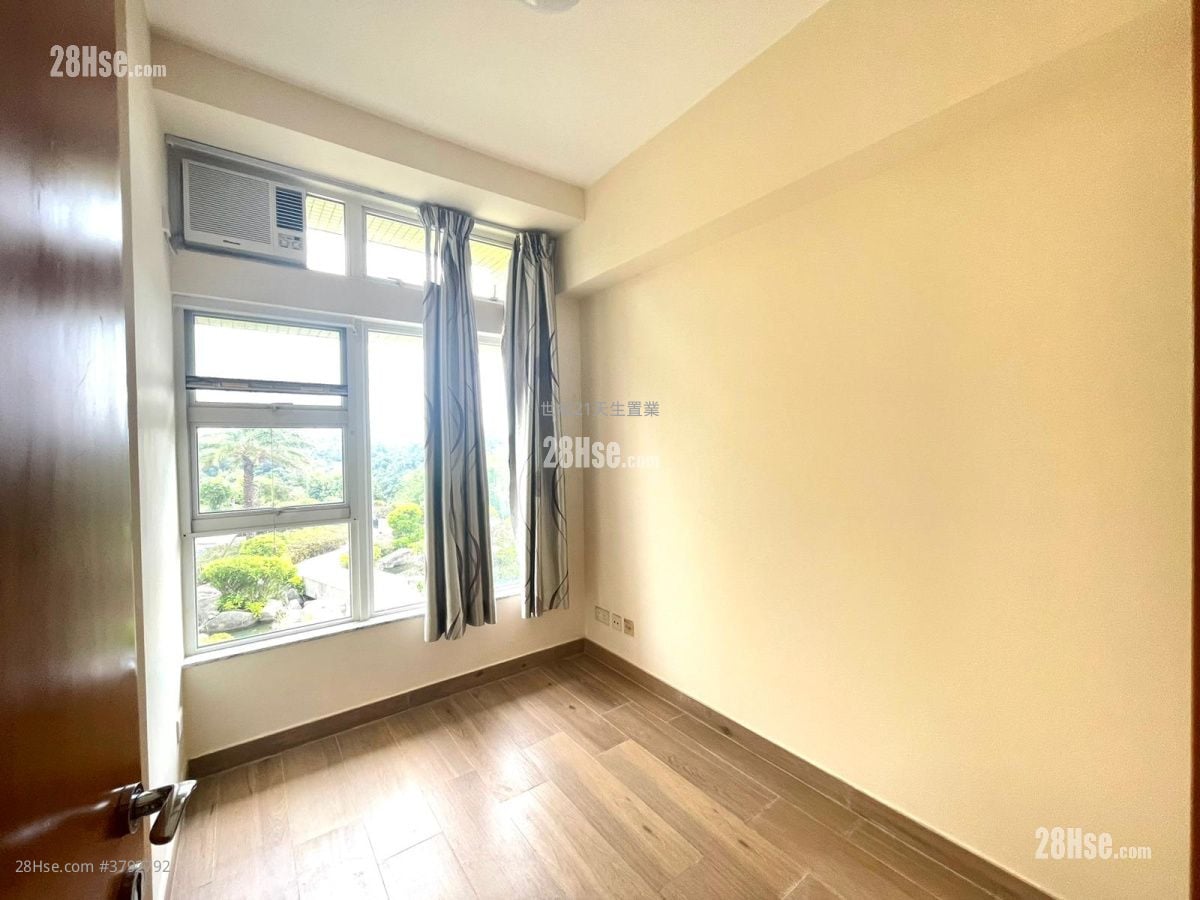 The Hillgrove Rental 3 Bedrooms , 2 Bathrooms 874 ft²